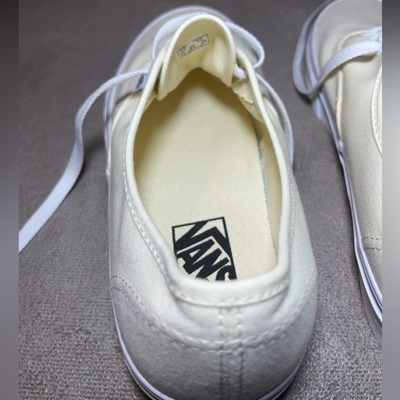 Authentic Vans Shoes Off White / Cream Colour Men’s / Women’s Size 7.5 M / 9 W - Picture 11 of 15